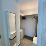 Дом отдыха Mediterranean - Private Pool , Garden & Bbq *
