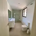 Mediterranean - Private Pool , Garden & Bbq * Кампелло