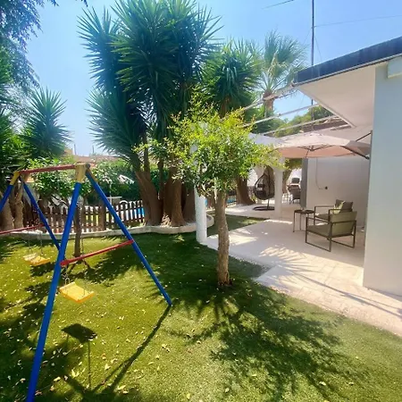 Mediterranean - Private Pool , Garden & Bbq * Кампелло