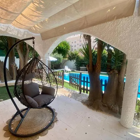 Mediterranean - Private Pool , Garden & Bbq Дом отдыха Кампелло